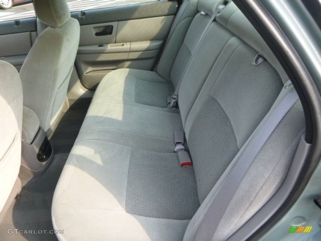 2006 Taurus SE - Light Tundra Metallic / Medium/Dark Flint Grey photo #11