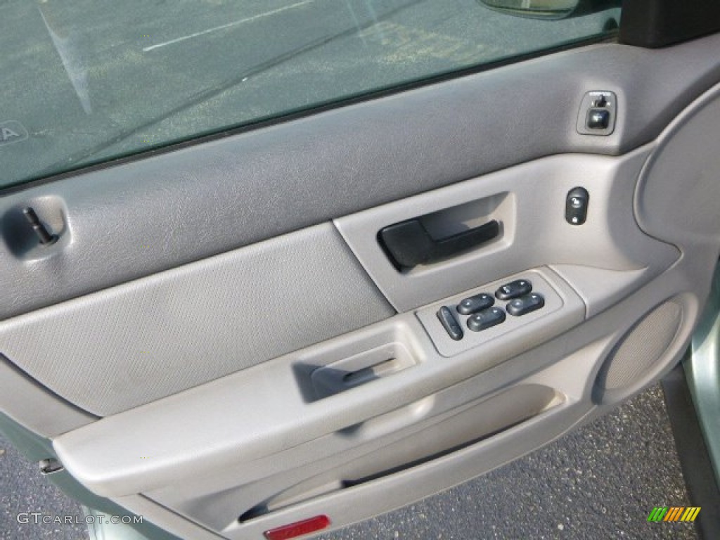 2006 Taurus SE - Light Tundra Metallic / Medium/Dark Flint Grey photo #14