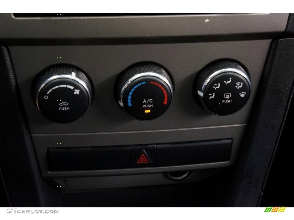 2010 Avenger SXT - Silver Steel Metallic / Dark Slate Gray photo #37