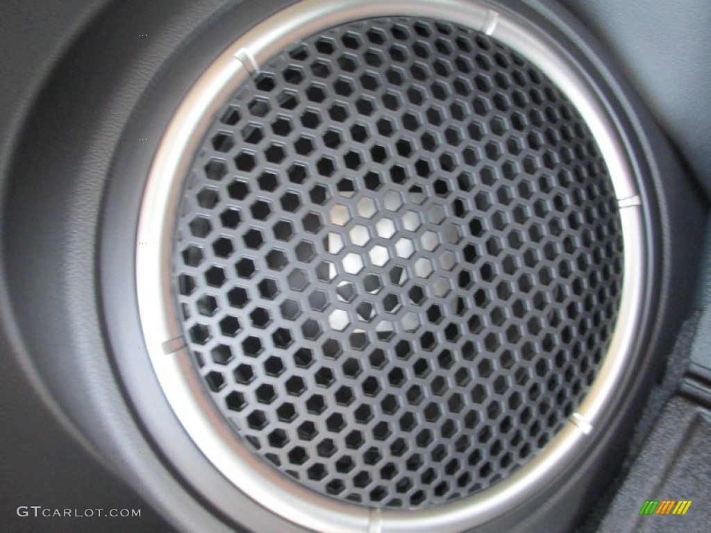 2015 Mitsubishi Outlander SE Audio System Photos