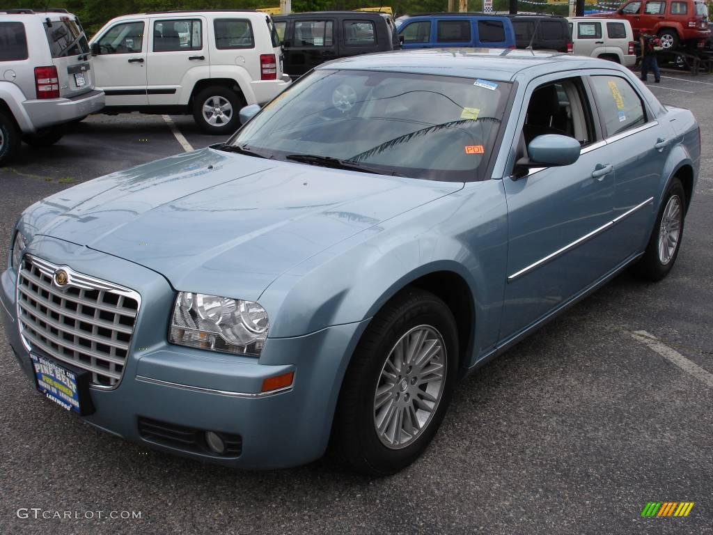 Clearwater Blue Pearl Chrysler 300