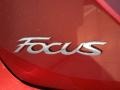Ruby Red - Focus SE Hatchback Photo No. 4