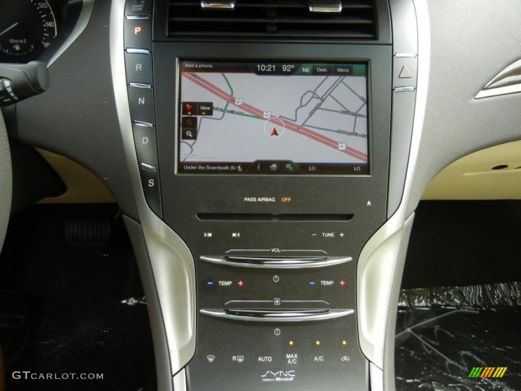 2014 Lincoln MKZ FWD Navigation Photos
