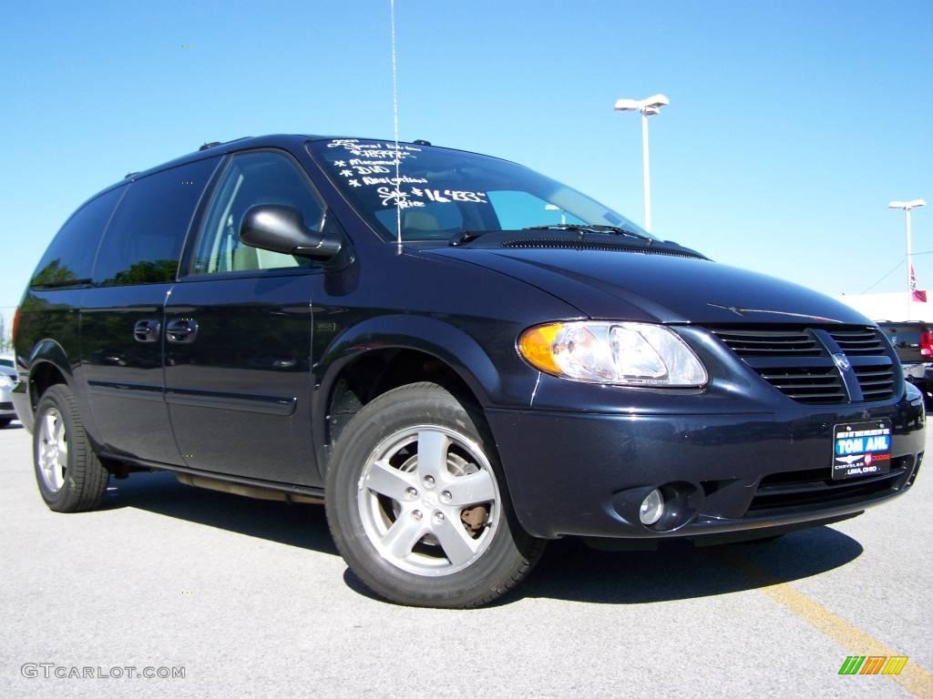 2007 Grand Caravan SXT - Modern Blue Pearl / Medium Slate Gray photo #1