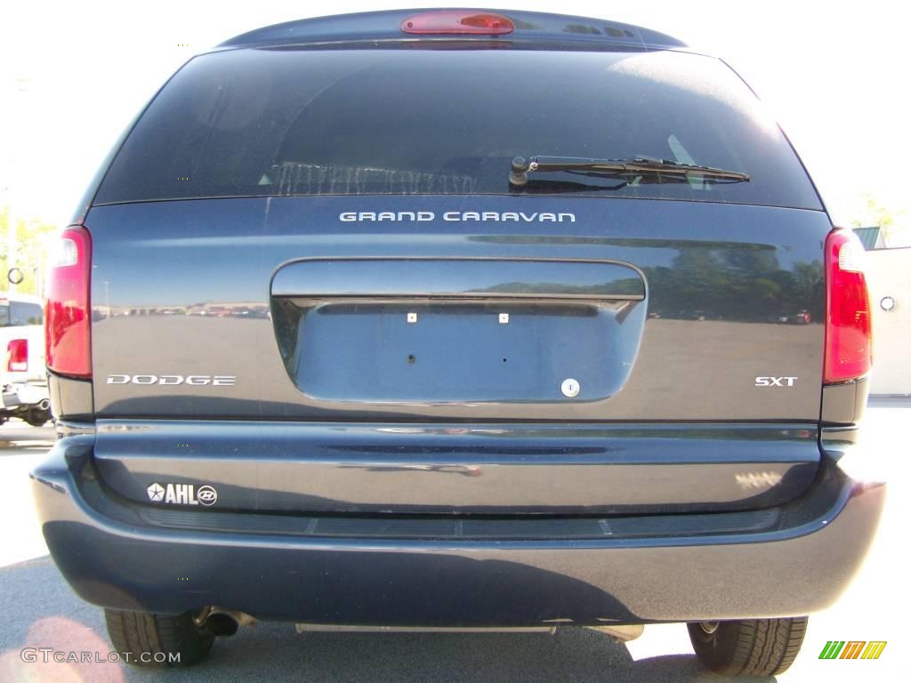 2007 Grand Caravan SXT - Modern Blue Pearl / Medium Slate Gray photo #10