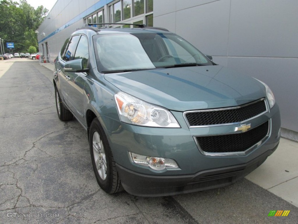 2009 Traverse LT - Silver Moss Metallic / Dark Gray/Light Gray photo #9