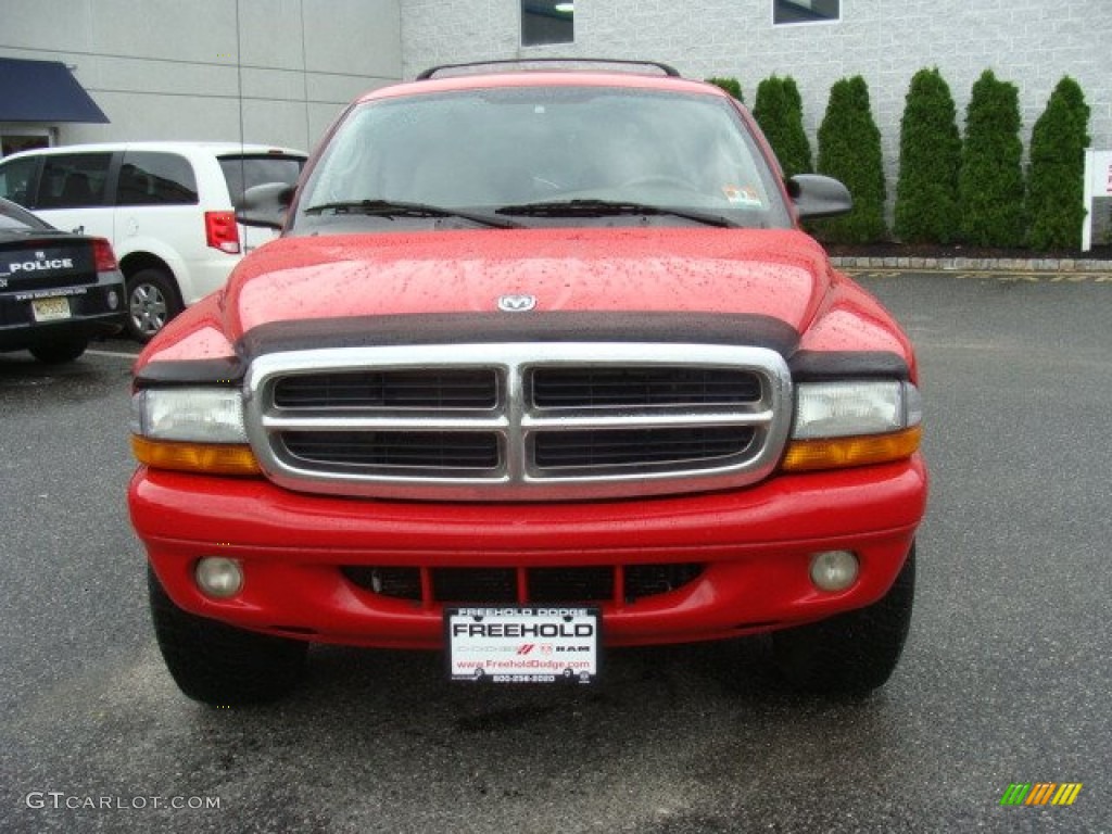 2003 Durango SLT 4x4 - Flame Red / Taupe photo #2