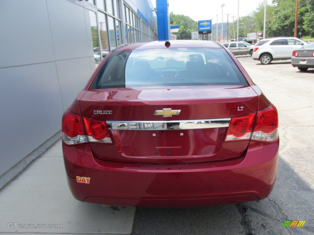 2014 Cruze LT - Crystal Red Tintcoat / Medium Titanium photo #5