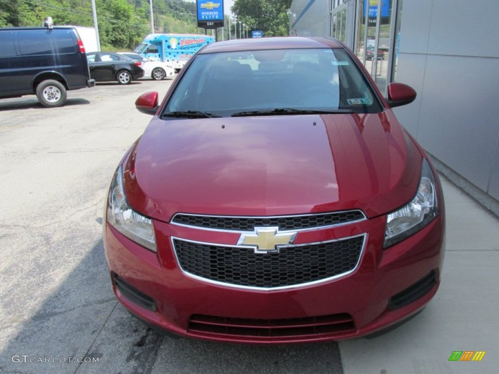 2014 Cruze LT - Crystal Red Tintcoat / Medium Titanium photo #8