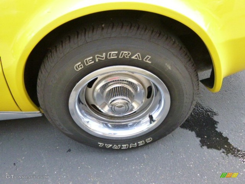 1975 Corvette Stingray Coupe - Bright Yellow / Medium Saddle photo #9