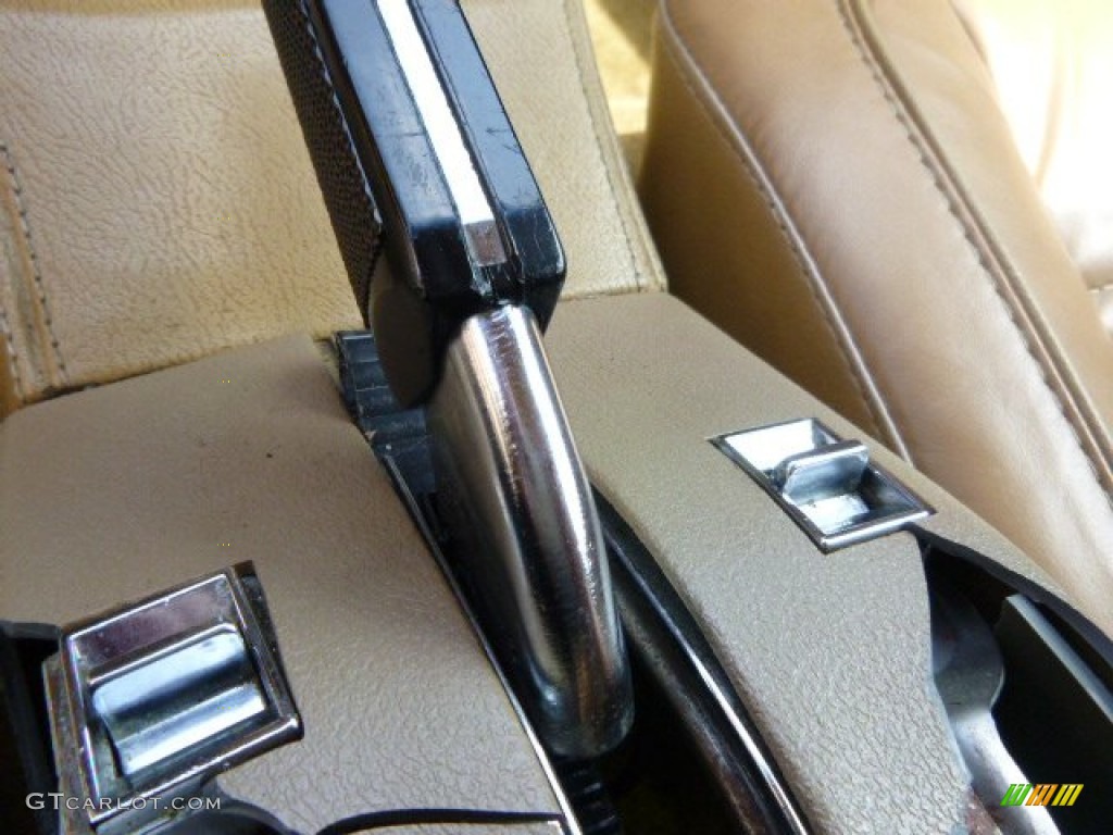 1975 Corvette Stingray Coupe - Bright Yellow / Medium Saddle photo #17