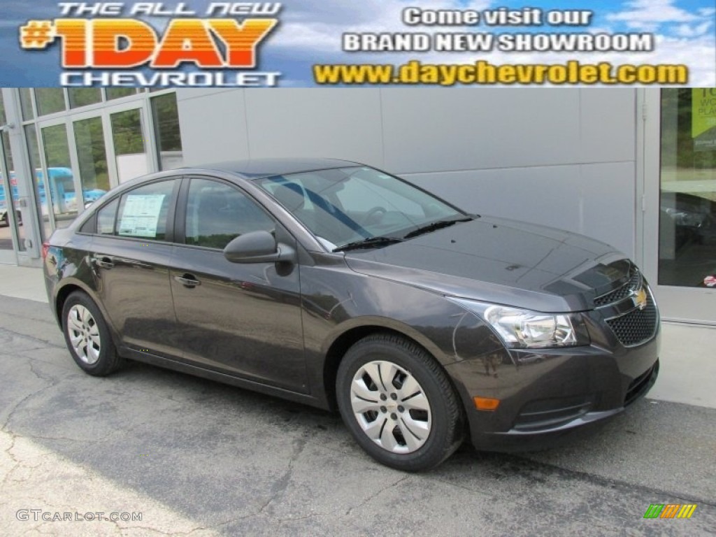 2014 Cruze LS - Tungsten Metallic / Jet Black/Medium Titanium photo #1