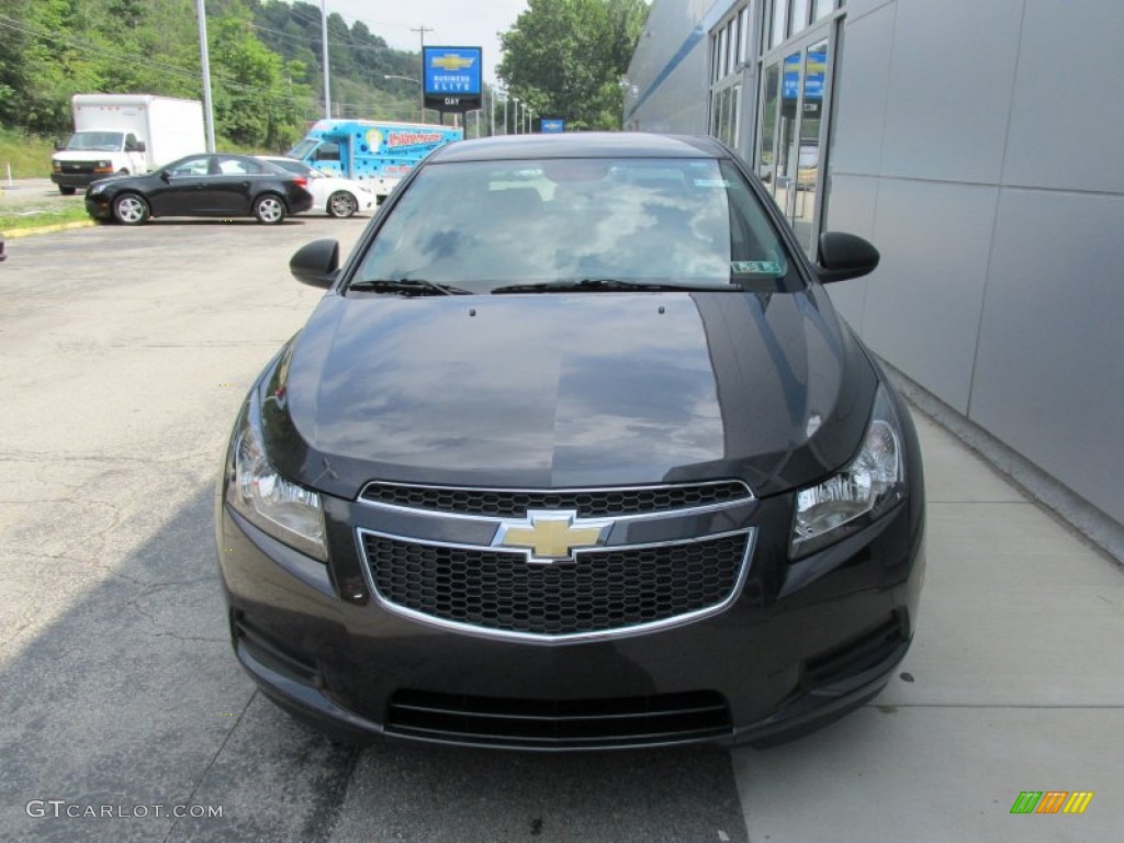 2014 Cruze LS - Tungsten Metallic / Jet Black/Medium Titanium photo #8