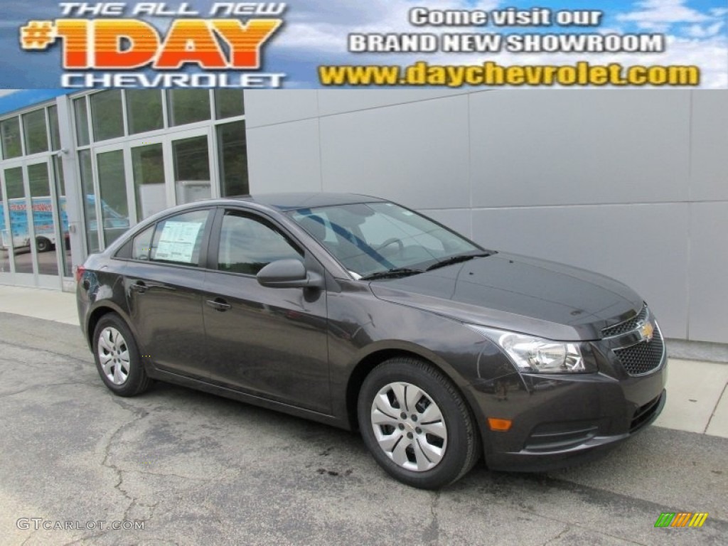 2014 Cruze LS - Tungsten Metallic / Jet Black/Medium Titanium photo #1