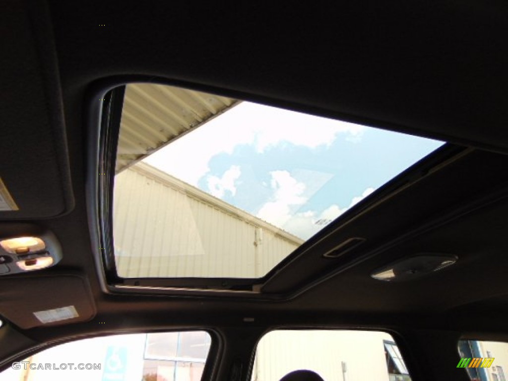 2008 Mariner V6 4WD - Oxford White / Black photo #19
