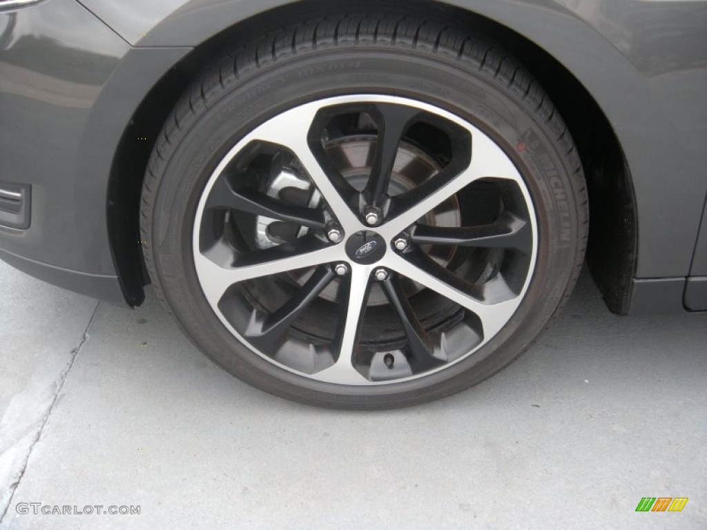 2015 Ford Taurus SEL Wheel Photo #95982691