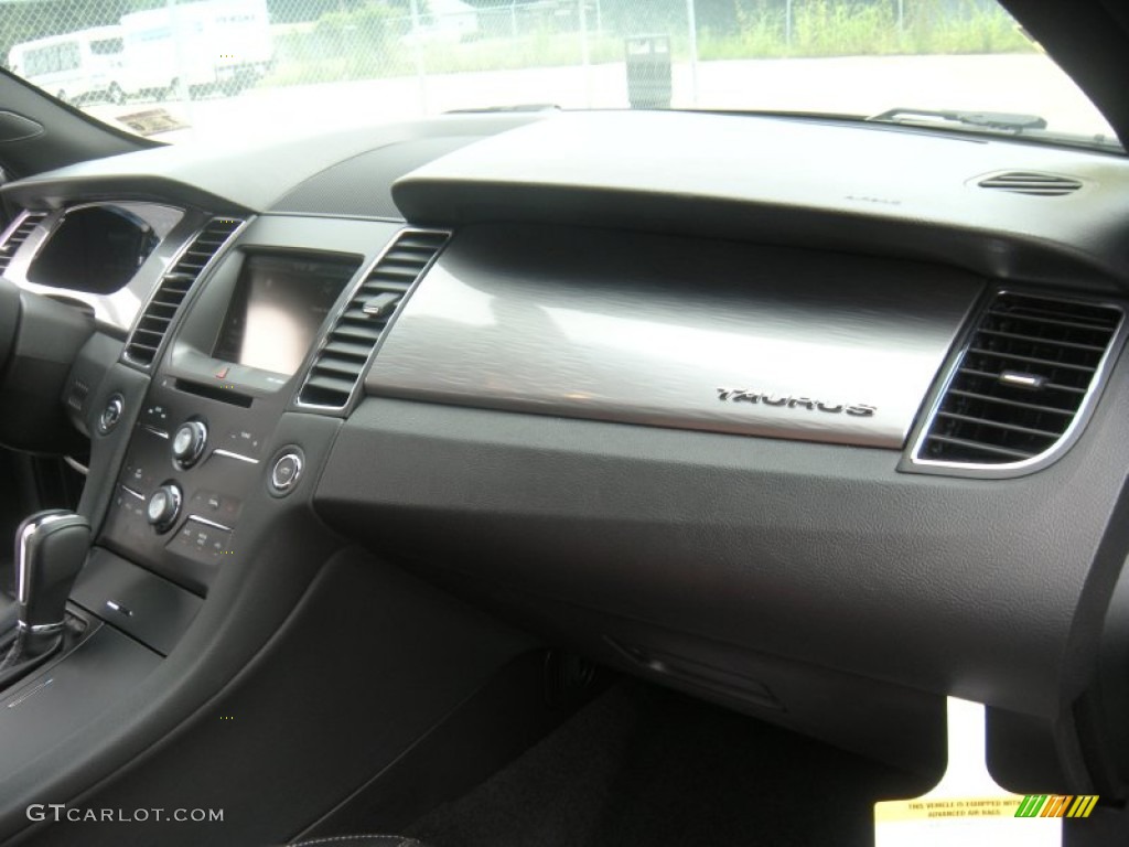 2015 Taurus SEL - Magnetic Metallic / Charcoal Black photo #17