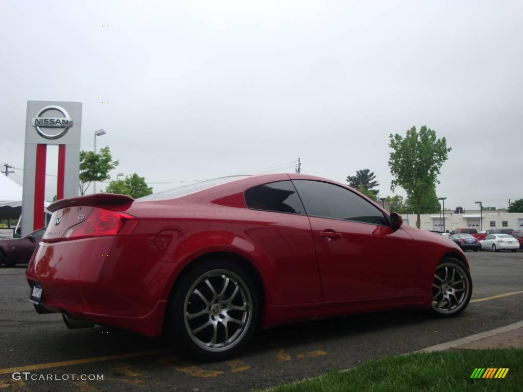 2005 G 35 Coupe - Laser Red / Graphite photo #16