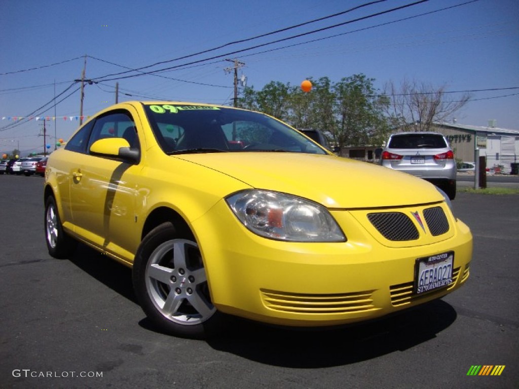 2009 G5  - Competition Yellow / Ebony photo #1