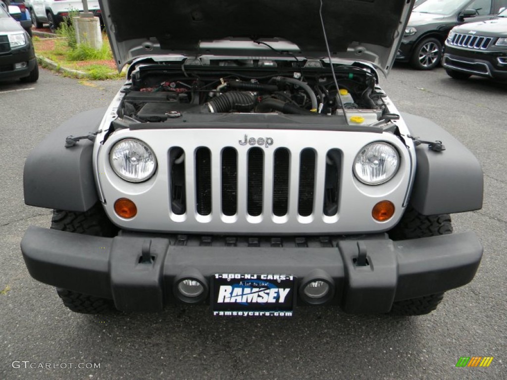 2009 Wrangler Rubicon 4x4 - Bright Silver Metallic / Dark Slate Gray/Medium Slate Gray photo #3