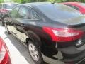 Tuxedo Black - Focus SE Sedan Photo No. 2