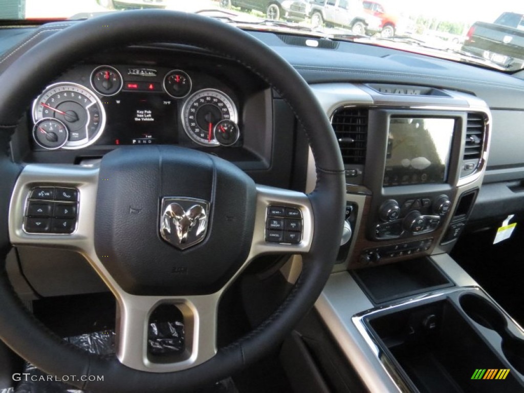 2014 1500 Laramie Crew Cab - Flame Red / Black photo #8