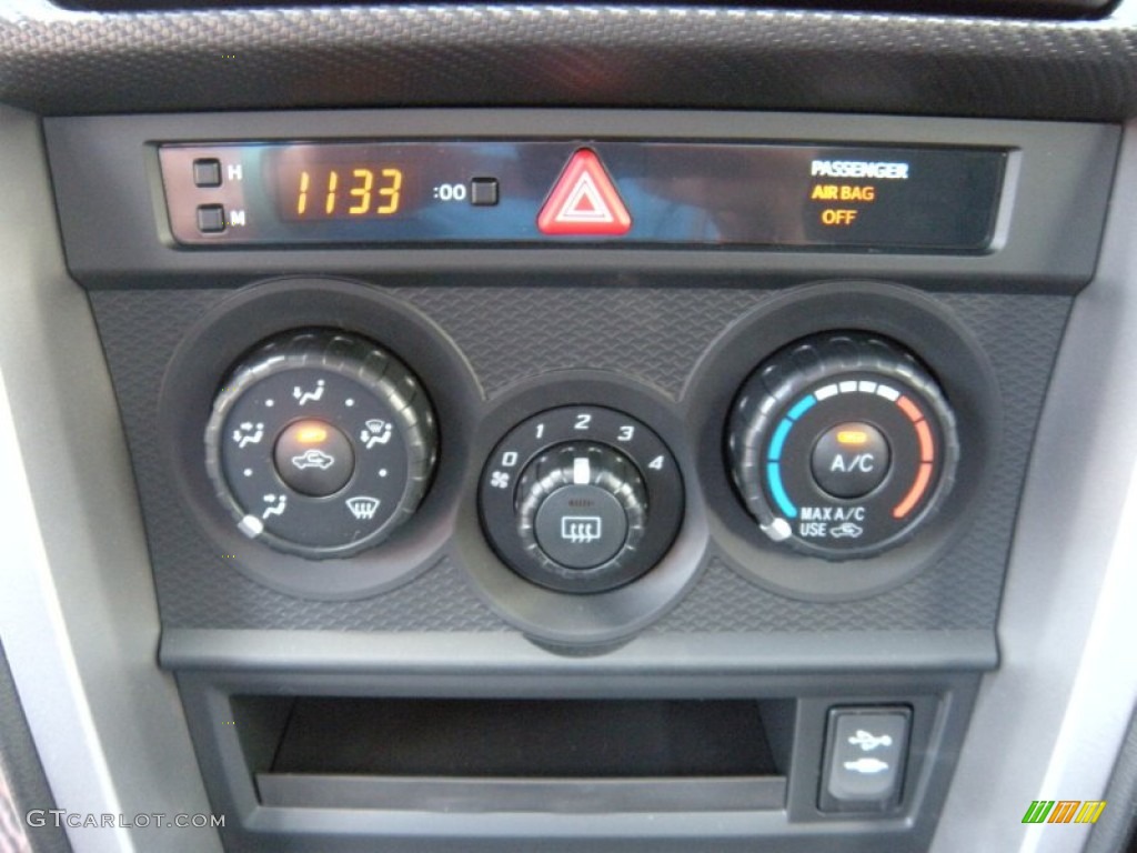 2015 Scion FR-S Standard FR-S Model Controls Photo #96022200