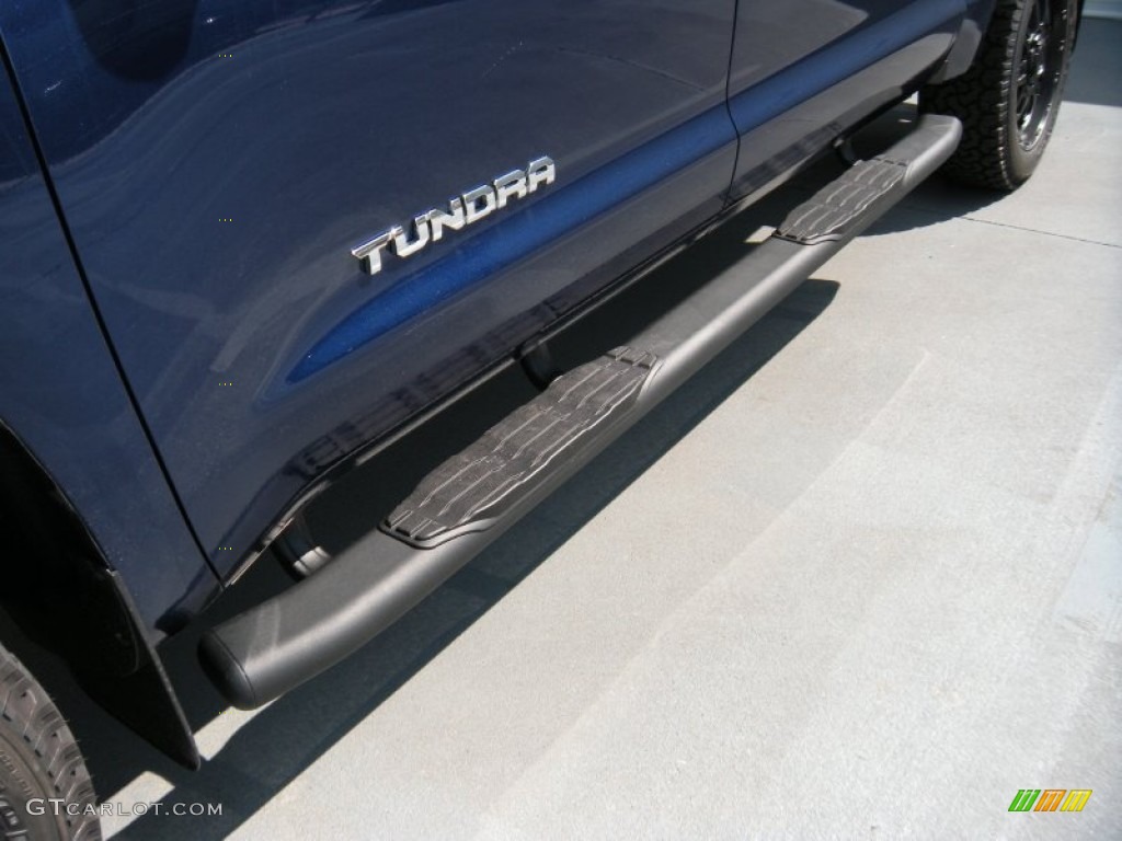 2014 Tundra TSS CrewMax - Blue Ribbon Metallic / Graphite photo #12