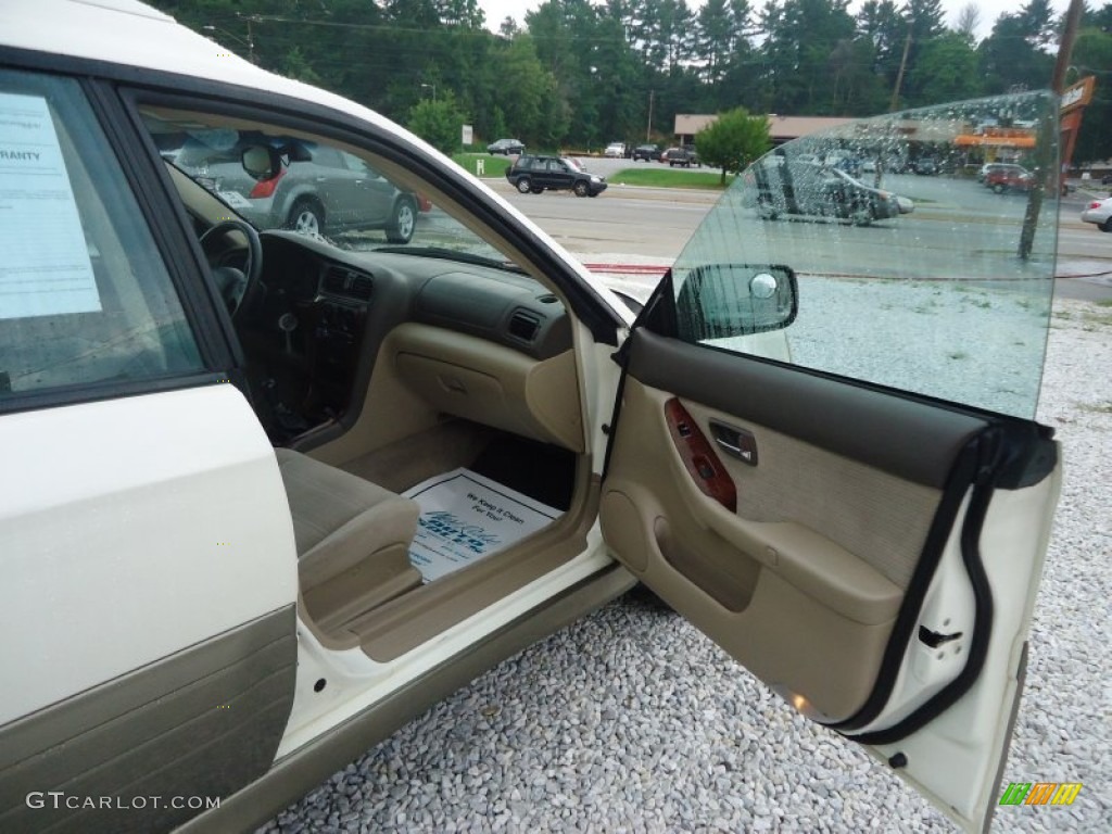 2004 Outback Wagon - White Frost Pearl / Beige photo #11