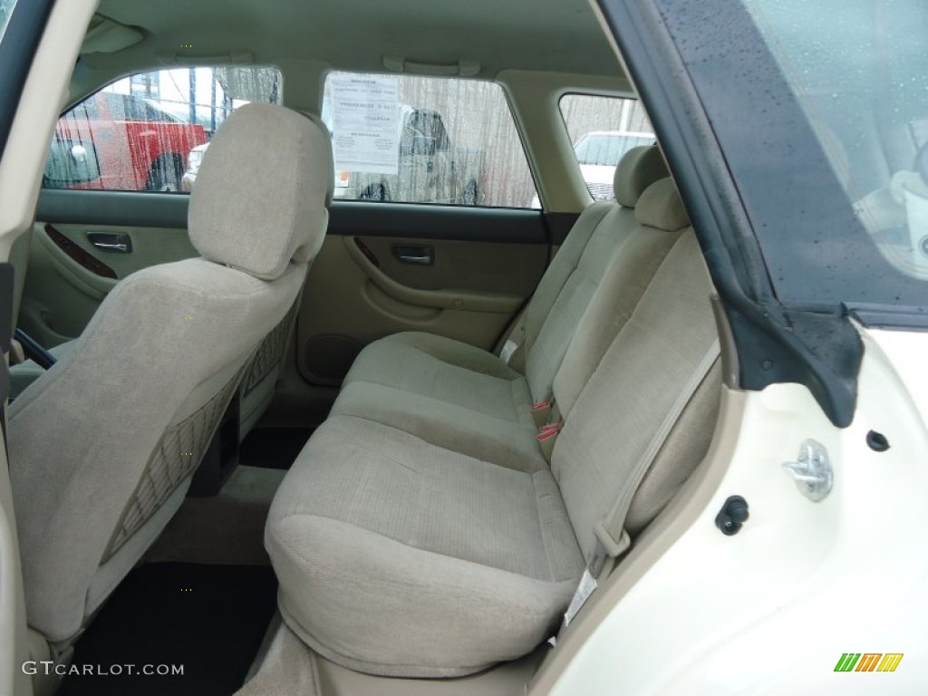 2004 Outback Wagon - White Frost Pearl / Beige photo #22