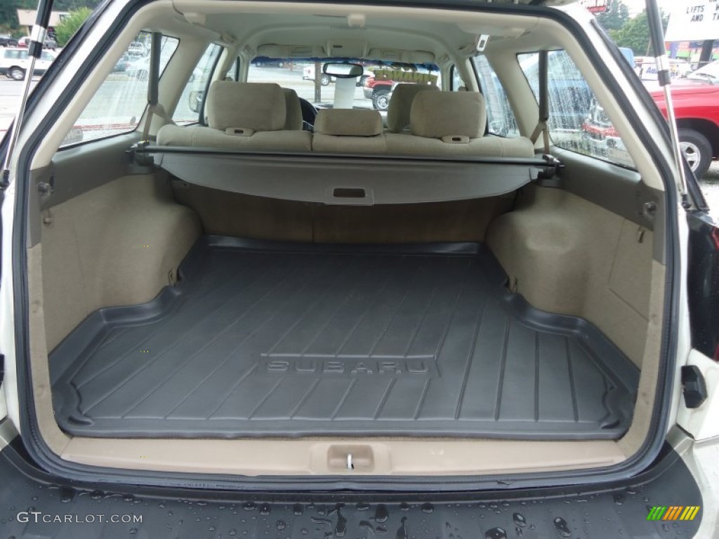 2004 Outback Wagon - White Frost Pearl / Beige photo #23