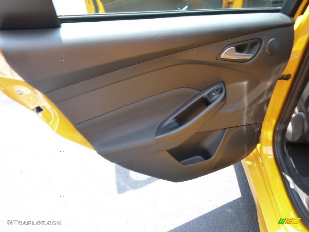 2014 Focus ST Hatchback - Tangerine Scream / ST Charcoal Black Recaro Sport Seats photo #13