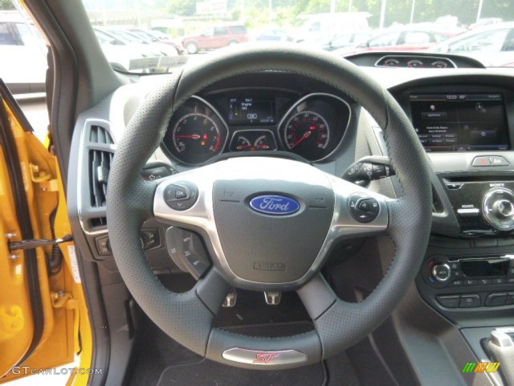 2014 Focus ST Hatchback - Tangerine Scream / ST Charcoal Black Recaro Sport Seats photo #19