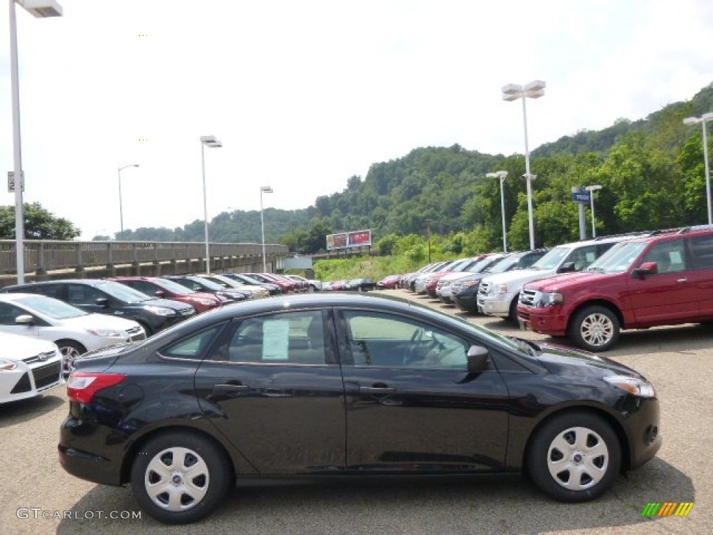 2014 Focus S Sedan - Tuxedo Black / Charcoal Black photo #1