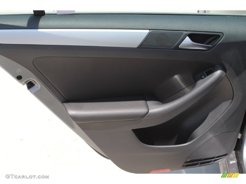 2014 Jetta SE Sedan - Platinum Gray Metallic / Titan Black photo #20