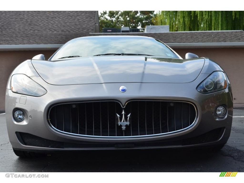 2009 GranTurismo  - Grigio Alfieri (Grey) / Rosso Corallo photo #3