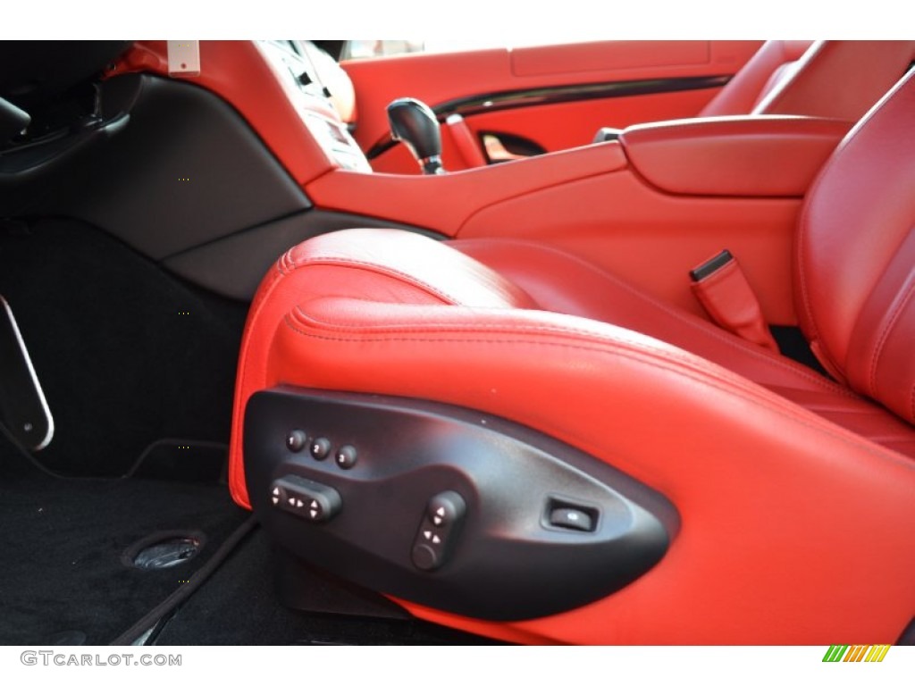 2009 GranTurismo  - Grigio Alfieri (Grey) / Rosso Corallo photo #35