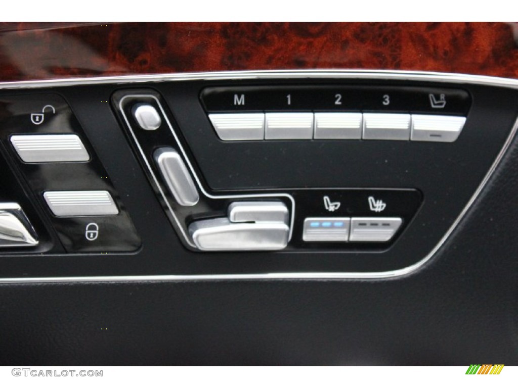 2009 Mercedes-Benz S 63 AMG Sedan Controls Photo #96033123