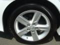 Super White - Camry SE Photo No. 19