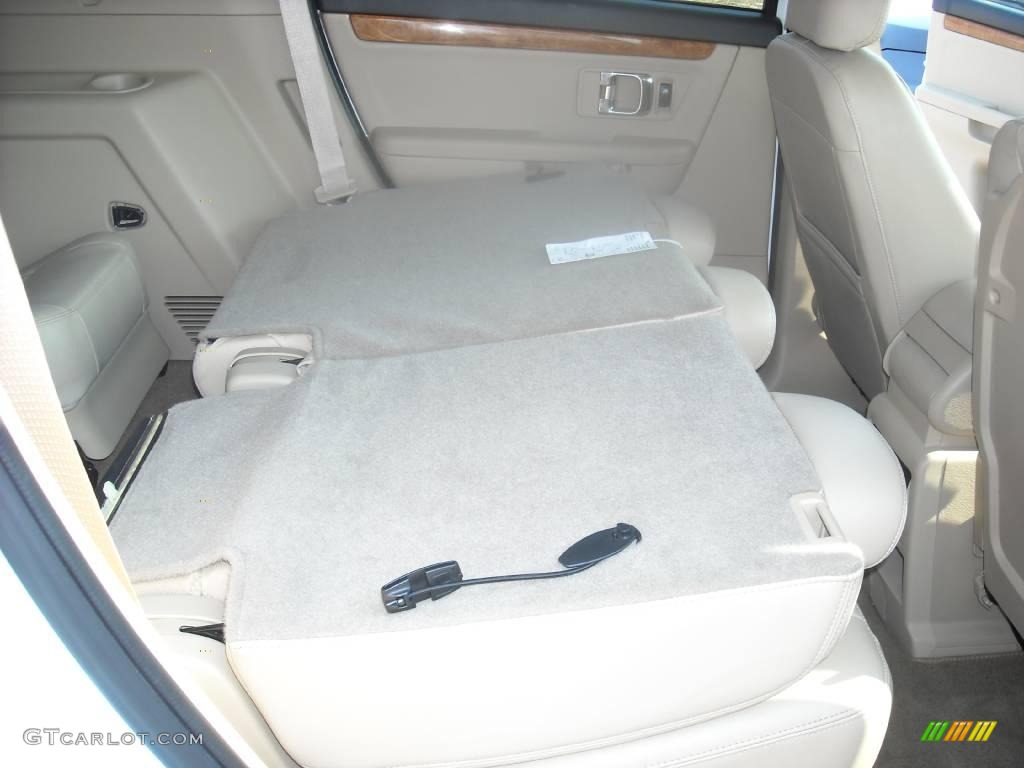 2008 XL7 Luxury AWD - Pearl White Tri Coat Metallic / Beige photo #17