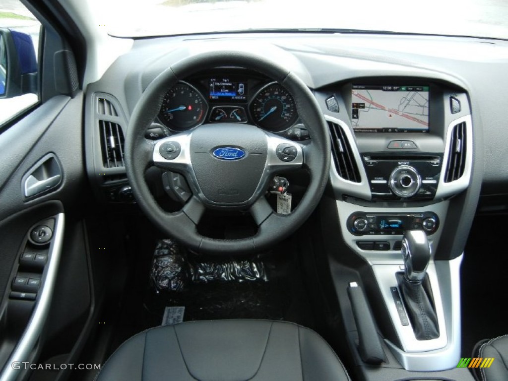 2014 Focus SE Sedan - Performance Blue / Charcoal Black photo #9