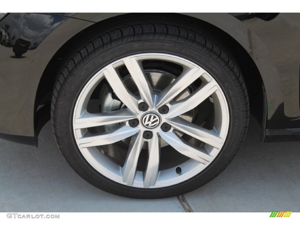 2015 Volkswagen Golf 4 Door 1.8T SEL Wheel Photos