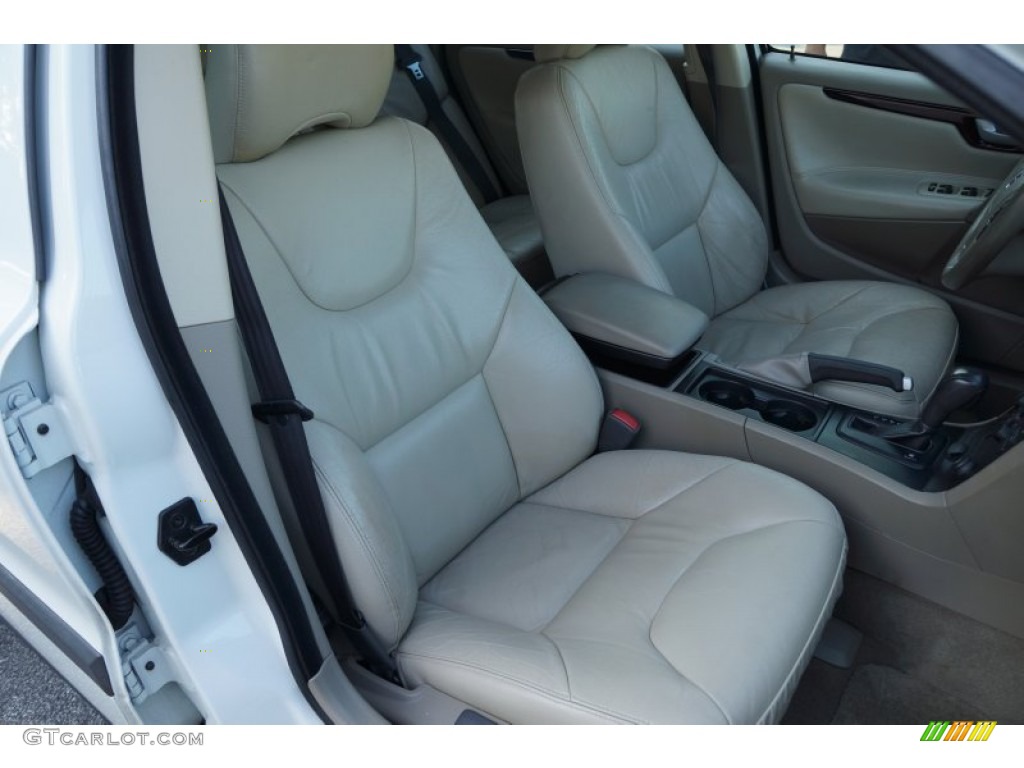 2004 V70 2.4 - Ice White / Beige/Light Sand photo #5