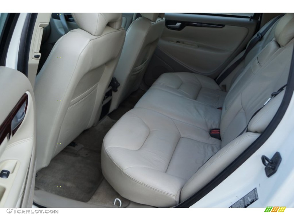 2004 V70 2.4 - Ice White / Beige/Light Sand photo #17