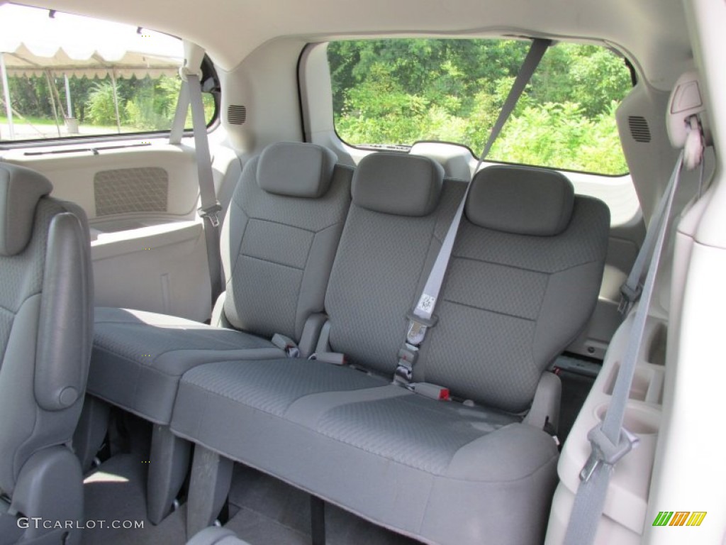 2010 Chrysler Town & Country Touring Rear Seat Photo #96053223