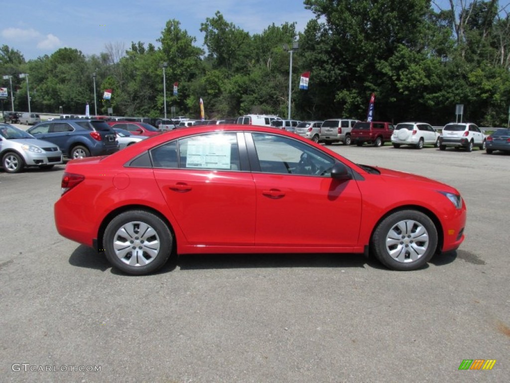 2014 Cruze LS - Red Hot / Jet Black/Medium Titanium photo #7