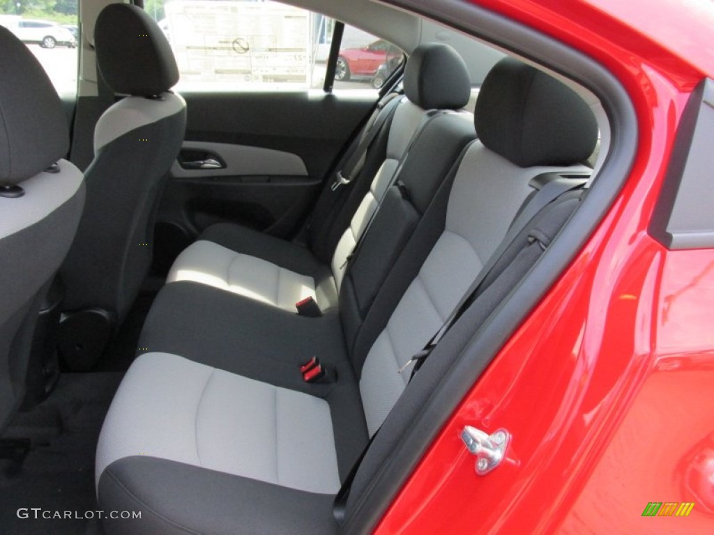 2014 Cruze LS - Red Hot / Jet Black/Medium Titanium photo #13