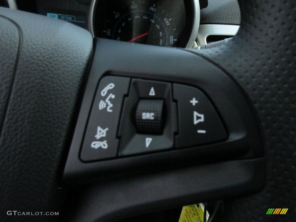 2014 Cruze LS - Red Hot / Jet Black/Medium Titanium photo #17