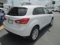 White - Outlander Sport ES Photo No. 5