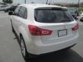 White - Outlander Sport ES Photo No. 7